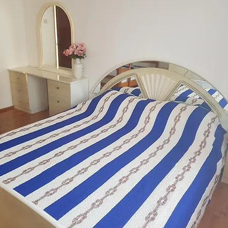 Apartment Mihanovic Rogoznica (Sibenik-Knin)